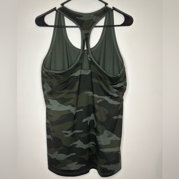 Athleta Active Tank Size M - Picture 6 of 9